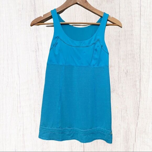 Lululemon‎ Turquoise Blue Tame Me Tank SZ 4 - Picture 1 of 3